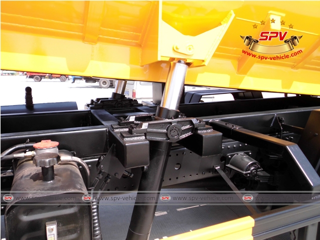 8,000 Litres Sewage Vacuum Suction Truck-hydrocylinder 8,000 Litres Sewage Vacuum Suction Truck-hydrocylinder